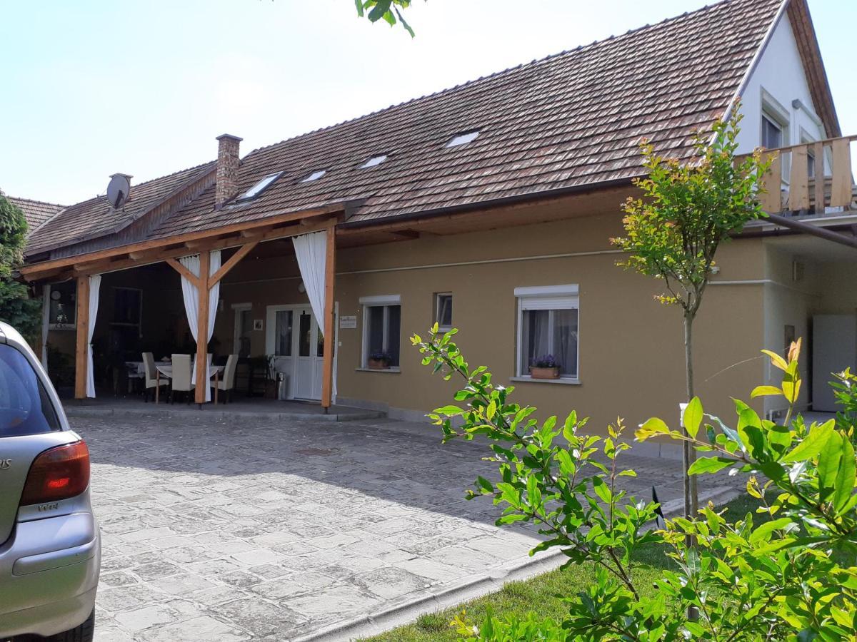 Bonifert Vendeghaz Hotel Dunabogdany Luaran gambar